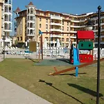 Апартамент Hany - 3 Pools, Spa, Gym, Playgrounds Слънчев бряг